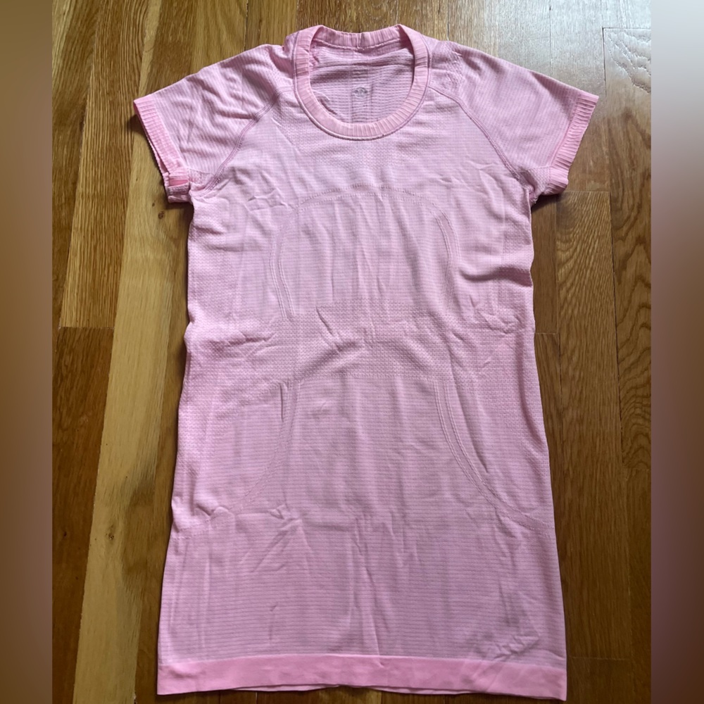 Lululemon Swiftly Tech short-sleeve shirt in bubblegum pink